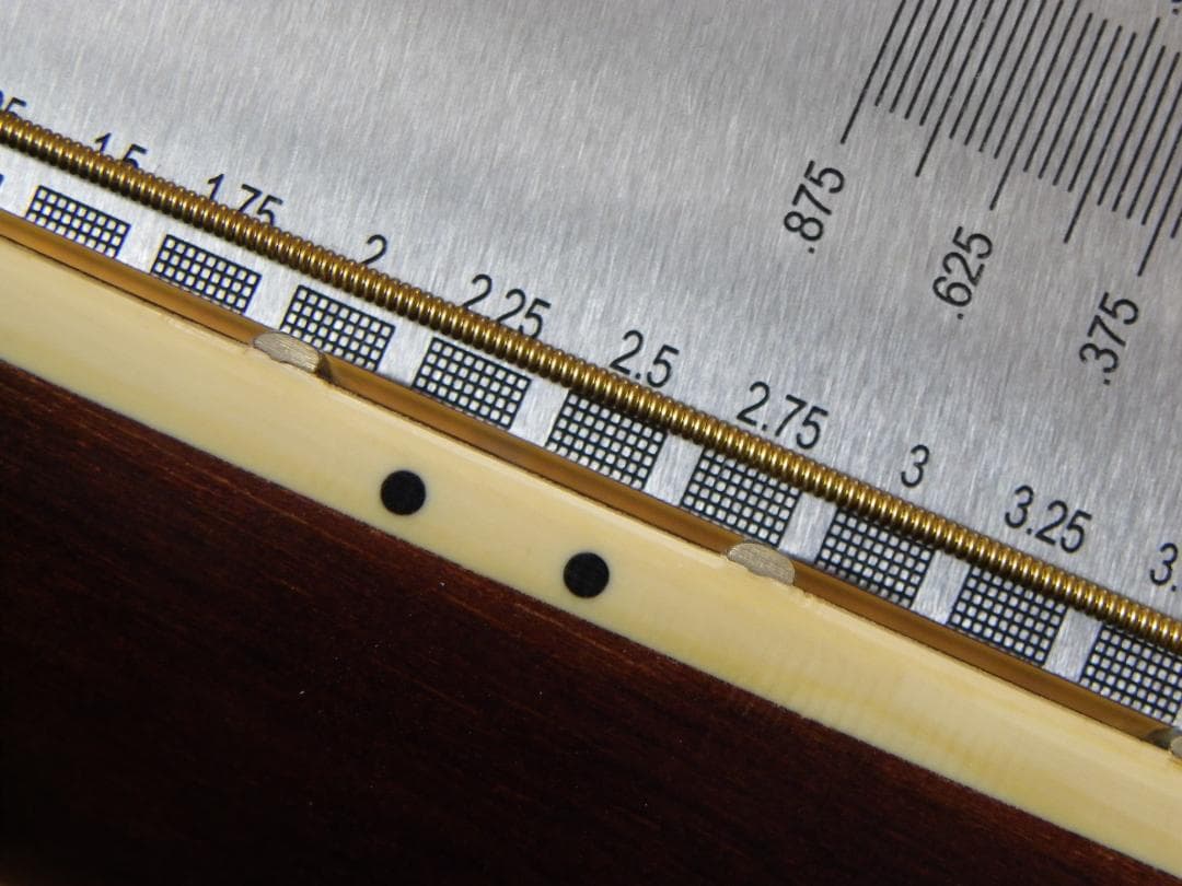 OVATION　Celebrity専門店にてメンテナンス済、美品