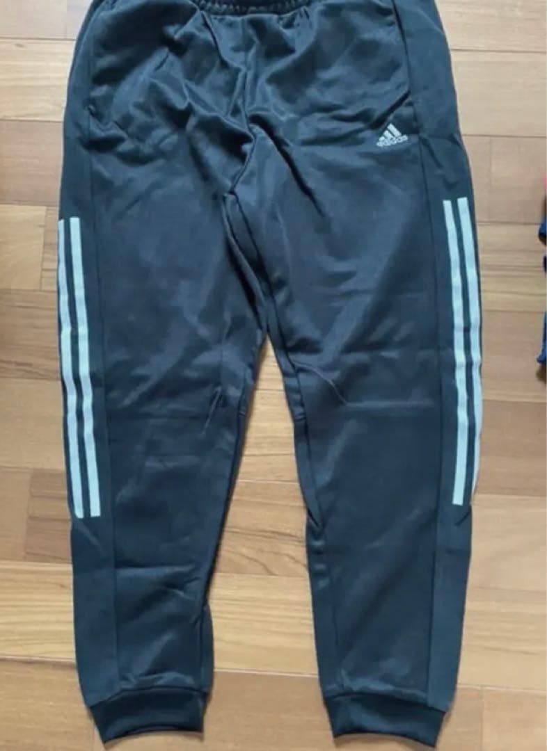 ＜adidas＞ブライトピケフルジップパーカー&パンツ　Lサイズ