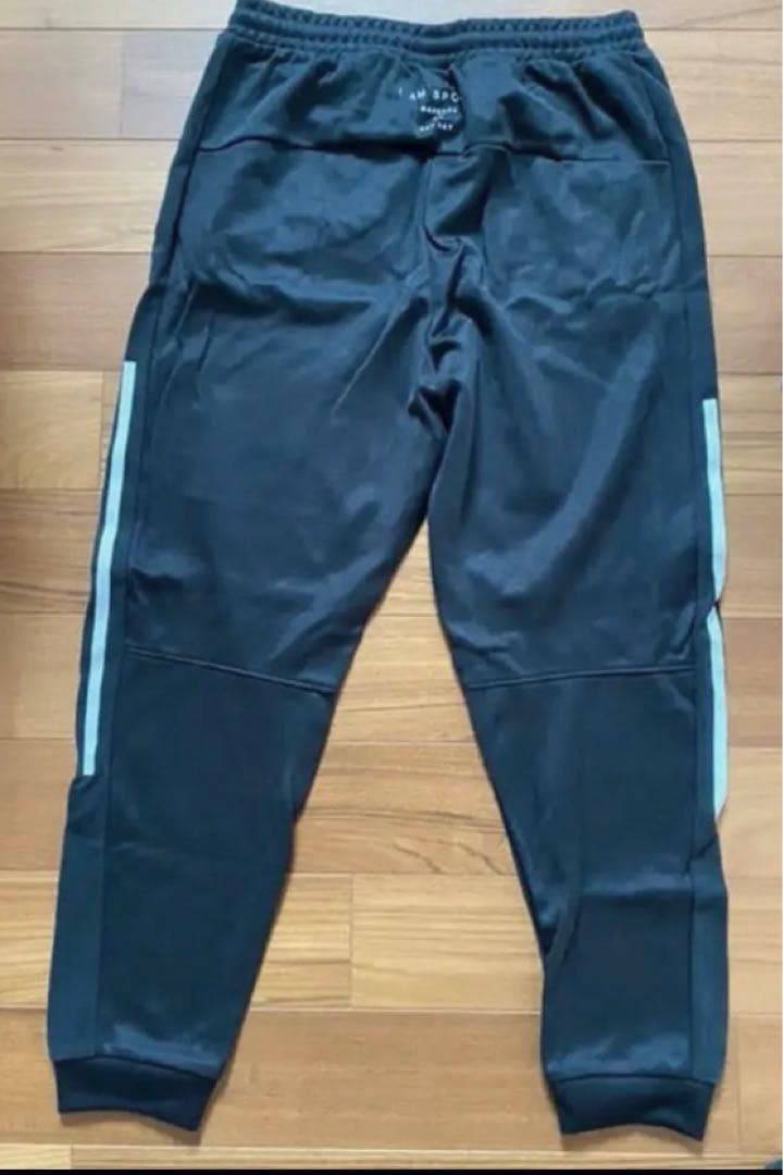 ＜adidas＞ブライトピケフルジップパーカー&パンツ　Lサイズ