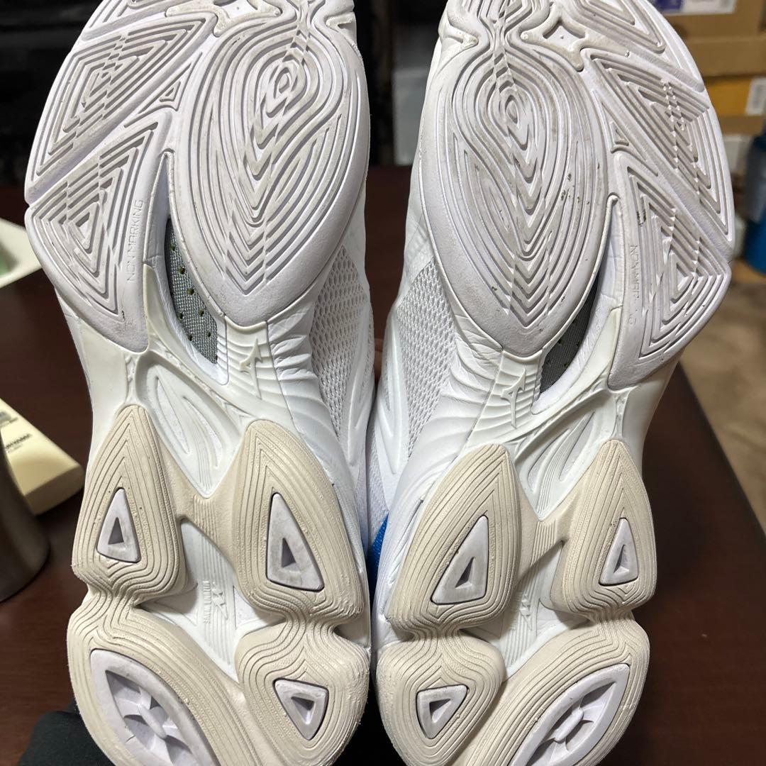 Mizuno Wave Lightning Z7ホワイト/ブルー