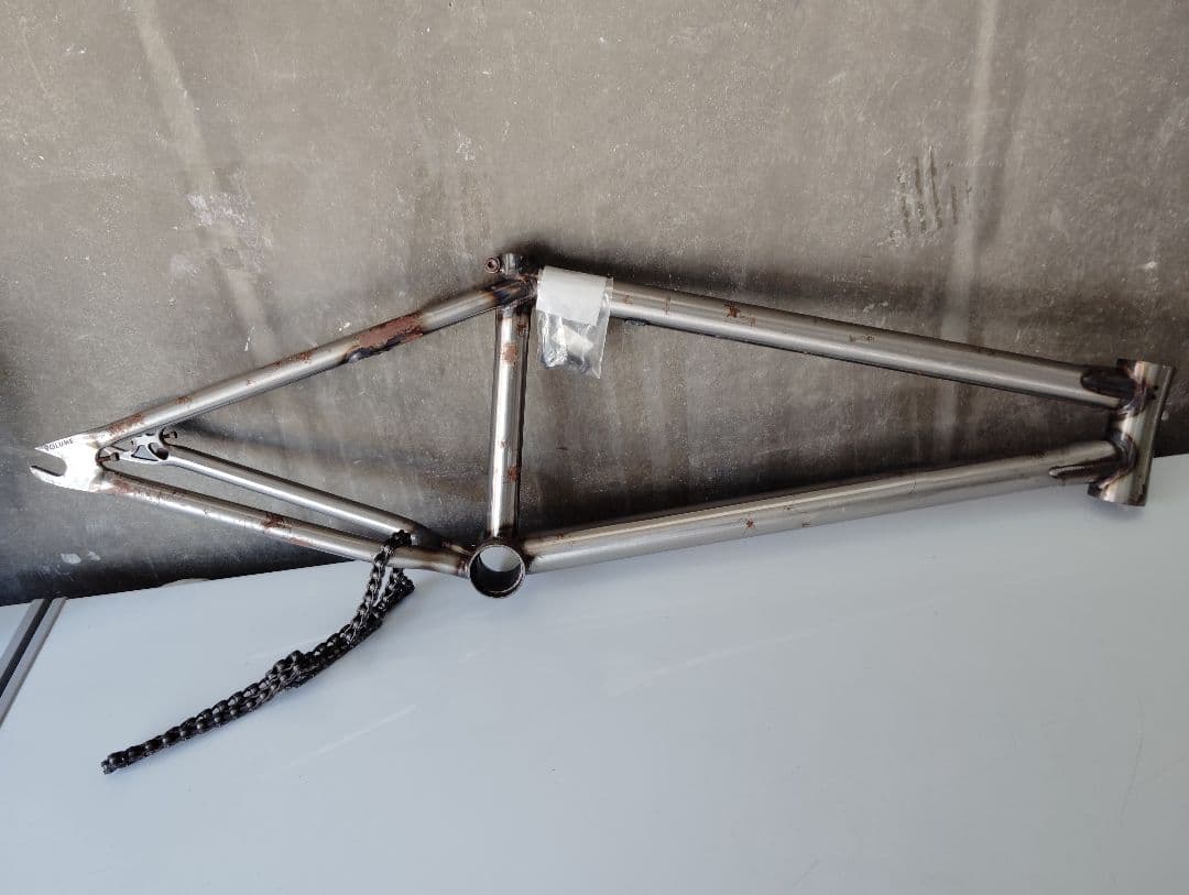 フルクロモリ強い跳べる回せる VOLUME BIKE VESSLE BMX