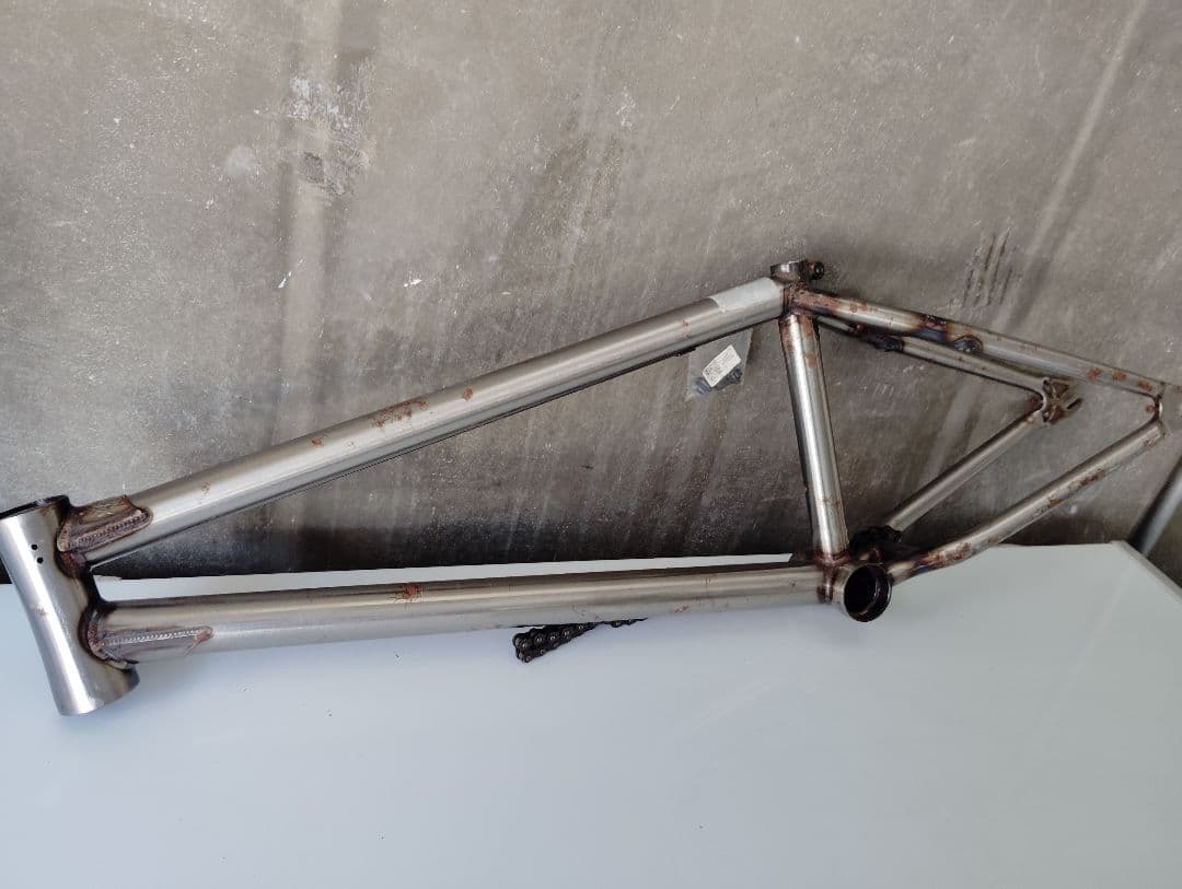 フルクロモリ強い跳べる回せる VOLUME BIKE VESSLE BMX