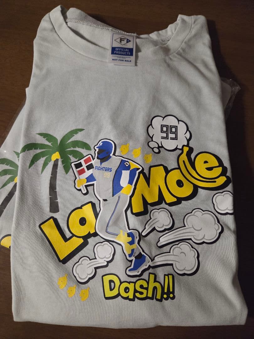 エスコン来場者プレゼント レイエスTシャツ& エスコンユニフォーム2025