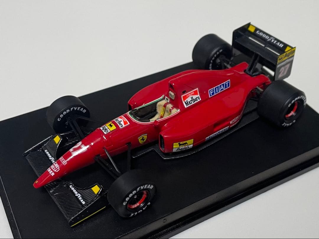 1/43 フェラーリF92A アレジ　マルボロタバコ仕様　1992年 F1