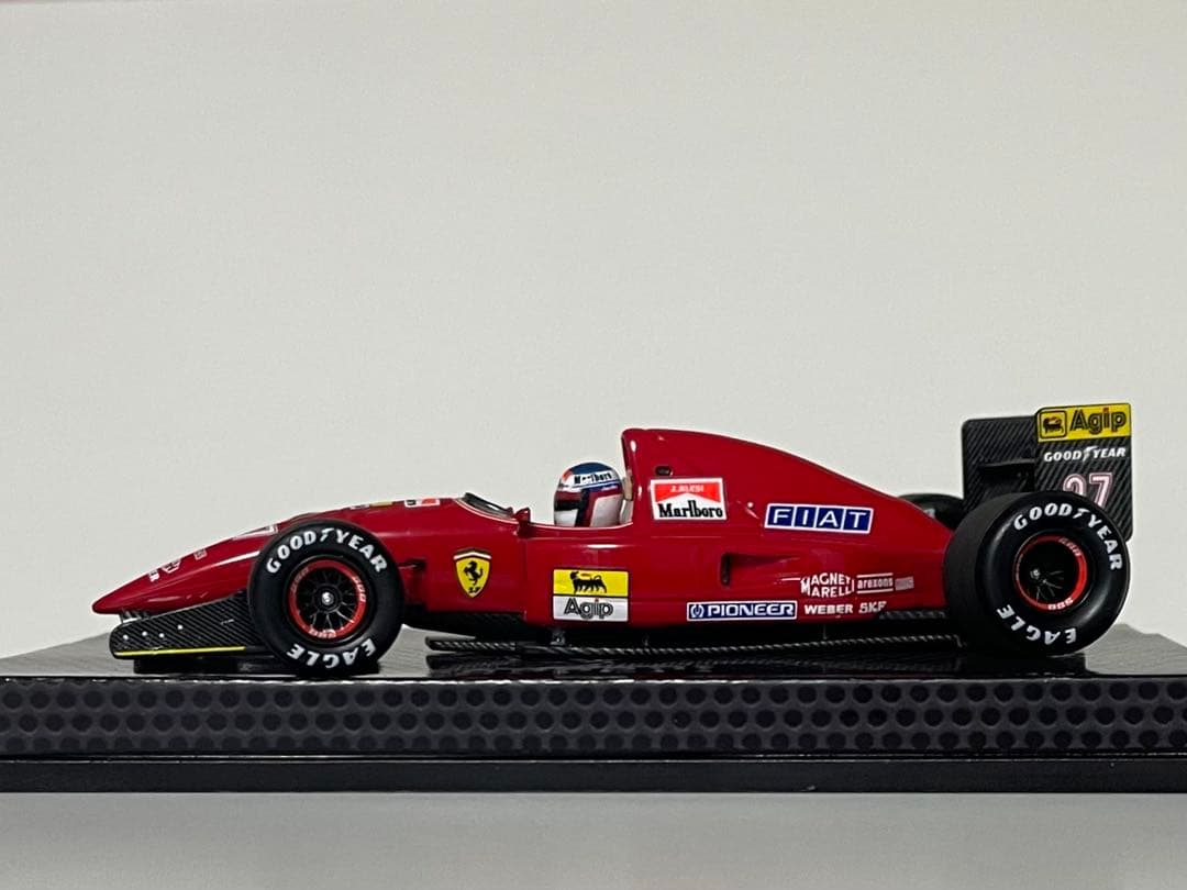 1/43 フェラーリF92A アレジ　マルボロタバコ仕様　1992年 F1