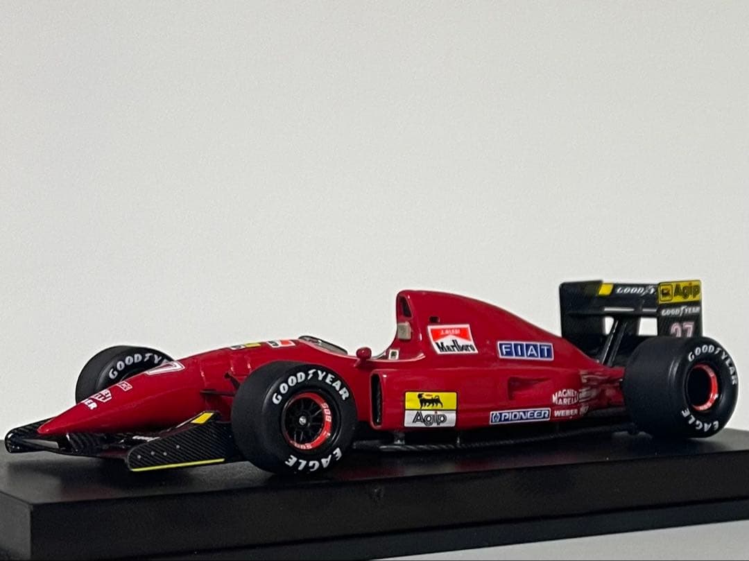 1/43 フェラーリF92A アレジ　マルボロタバコ仕様　1992年 F1