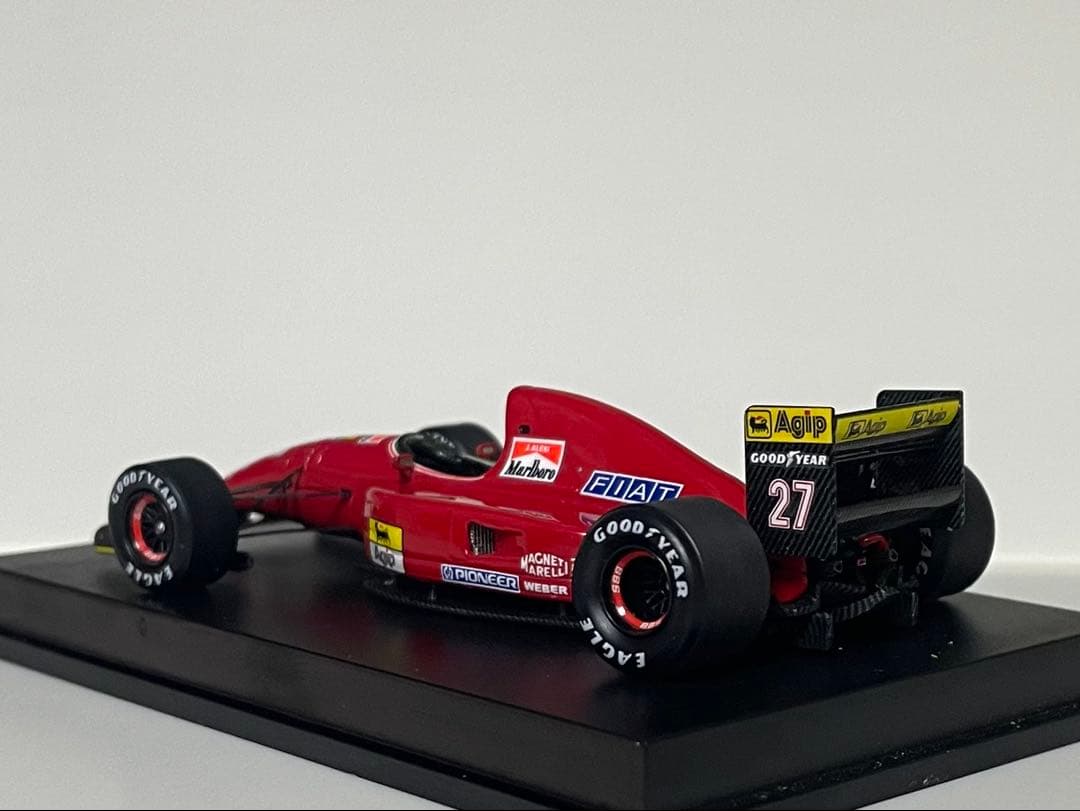 1/43 フェラーリF92A アレジ　マルボロタバコ仕様　1992年 F1