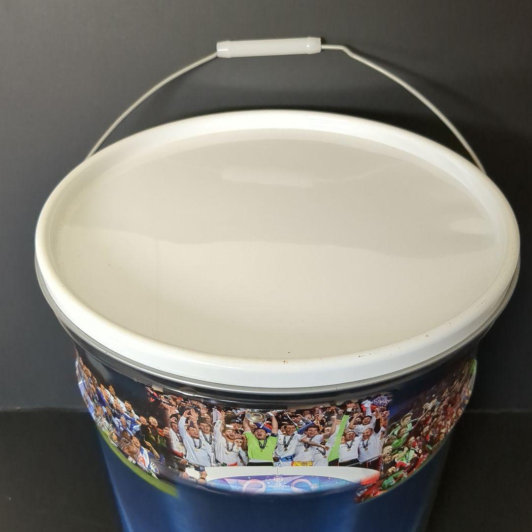 アディダス　チャンピオンズリーグ ペール缶　非売品　クッション無し