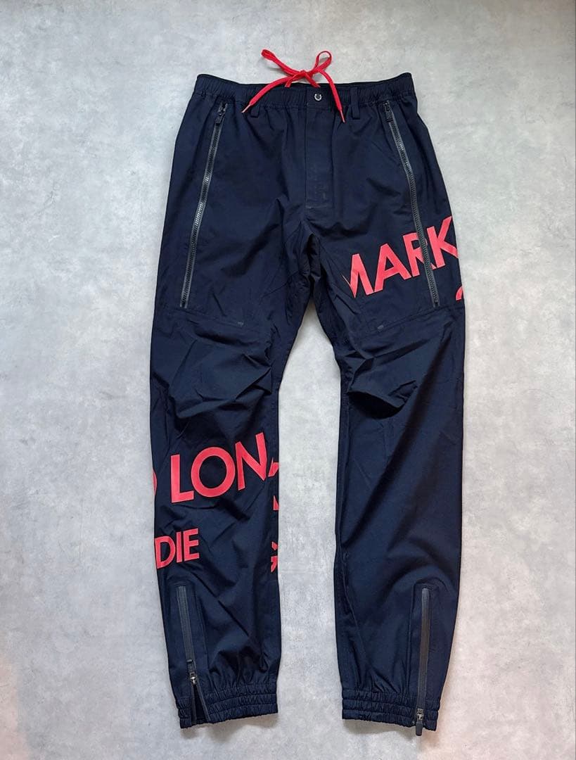 美品 ★ MARK&LONA セットアップ レインウェア パーカー パンツ 黒