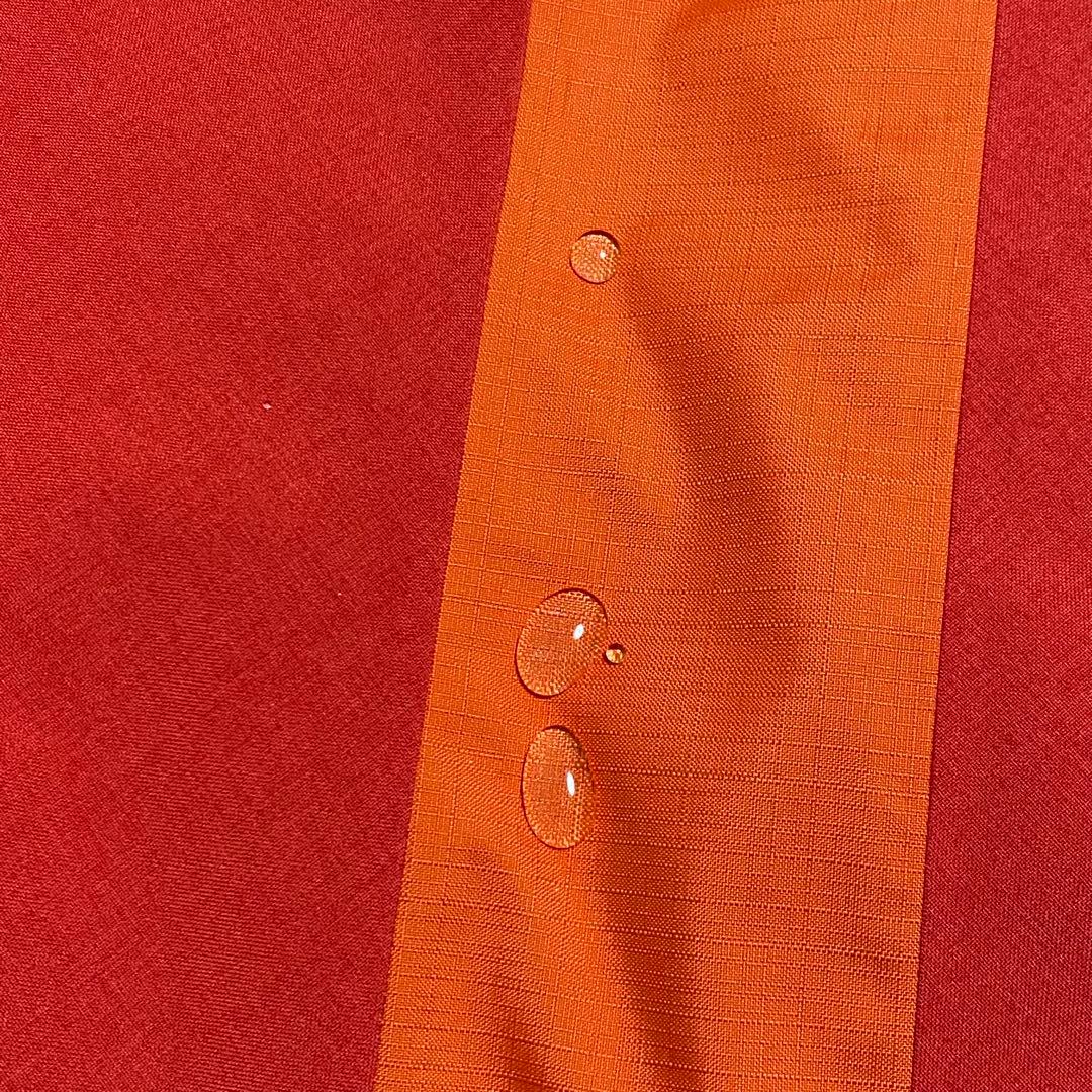 極美品 DESCENTE デサント スキージャケット 中綿 撥水 メンズ M