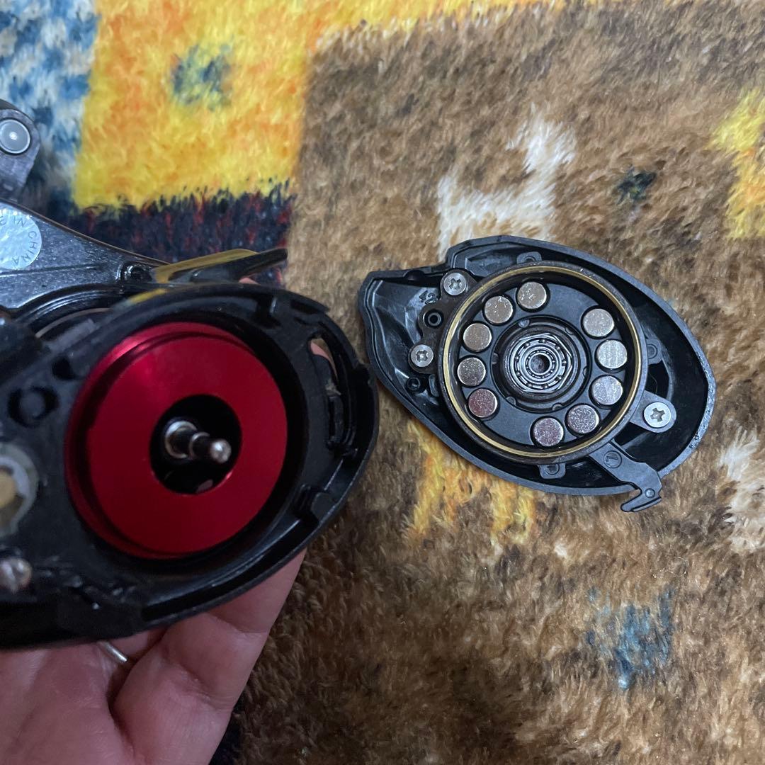 Abu Garcia ベイトリール ロキサーニ　8-L
