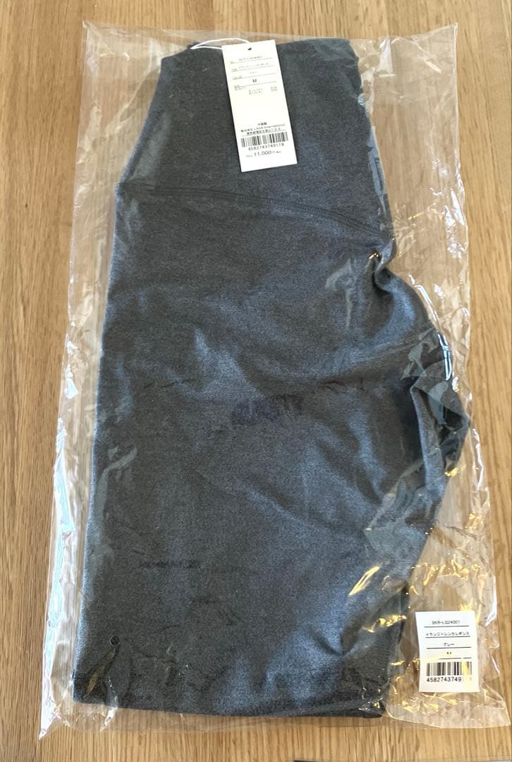 新品未開封【SUKALA】メランジトレンカレギンス　M グレー