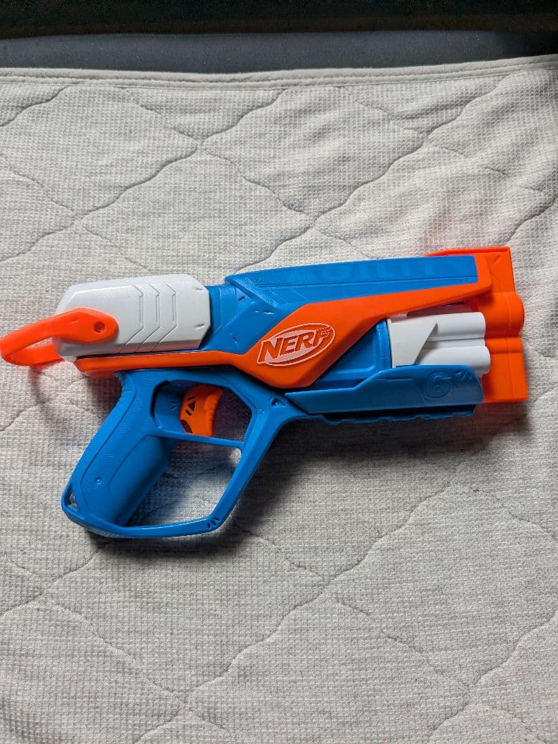 NERF トイガン 青/オレンジ ダーツ付き