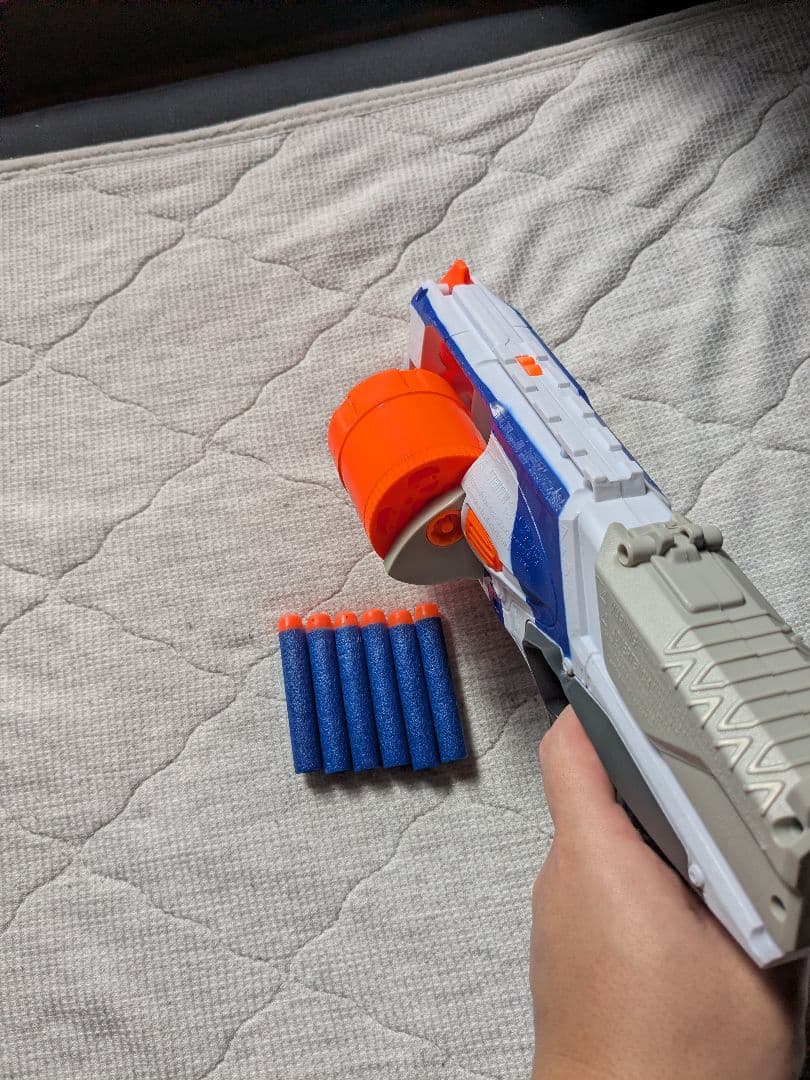 NERF トイガン 青/オレンジ ダーツ付き