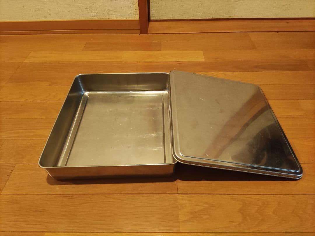 ステンレス　蓋付き角型バット　薬味入れ　調味料入れ