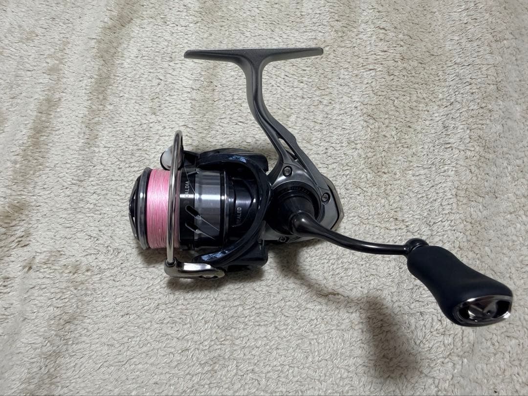 DAIWA 18CALDIA LT2000S スピニングリール