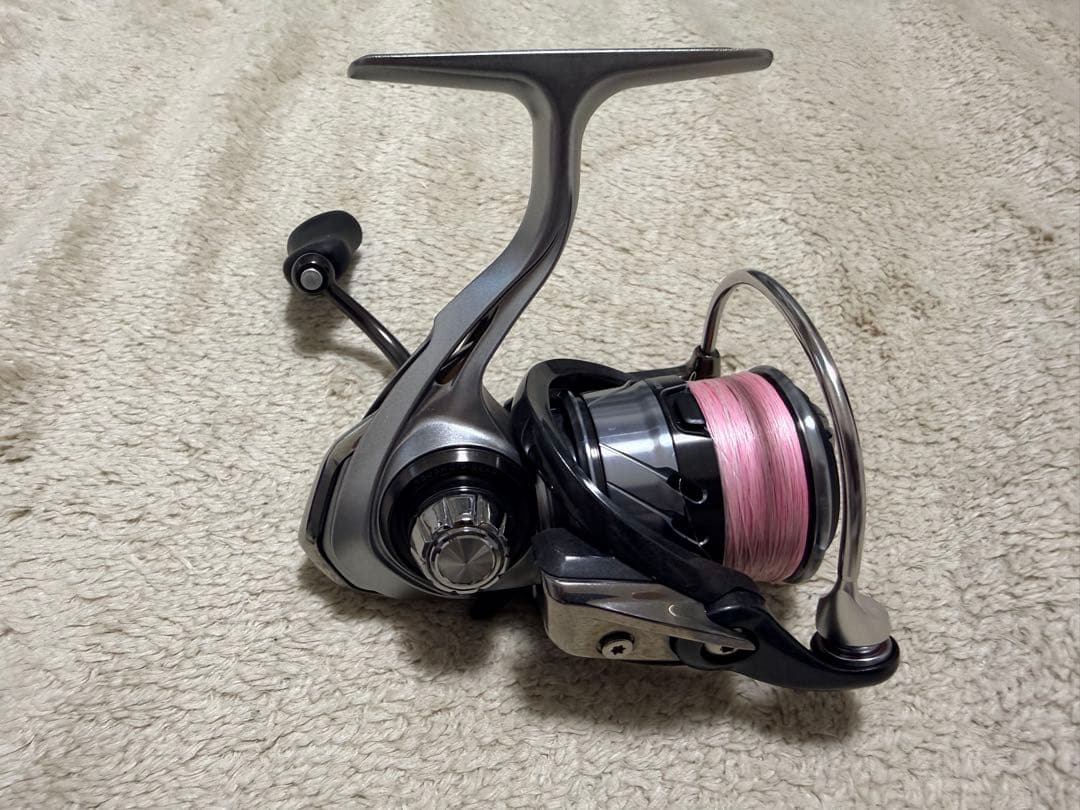 DAIWA 18CALDIA LT2000S スピニングリール