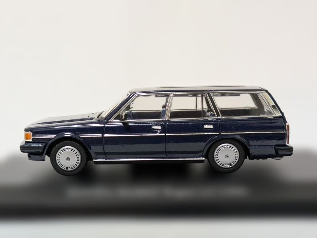 DISM 1/43 トヨタ マークⅡ ワゴン LG GX70G 中期型