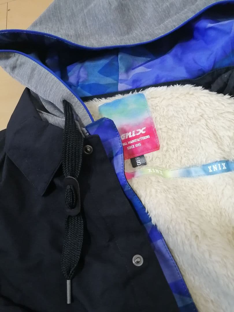 新品　フェニックス　エクスニクス　スノーウェア　レディース
