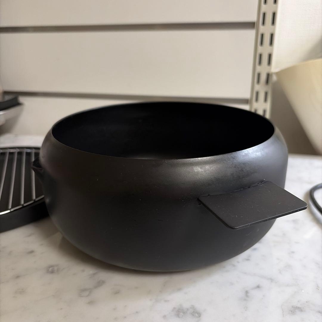 ツレヅレハナコ×オレンジページ「ふたつき鉄製揚げ鍋 18cm」