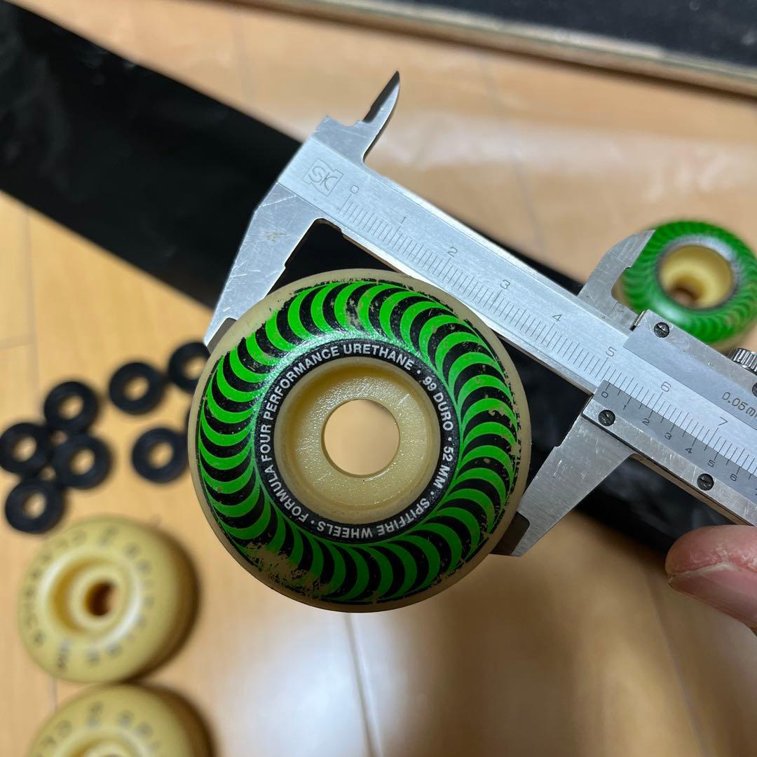 spitfire f4 スケートボード　ハードウィール　52mm