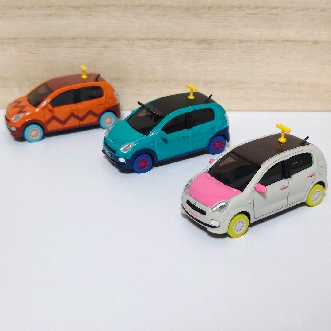 ★TOYOTA　PASSO　ドラえもん　パッソ　ミニカー