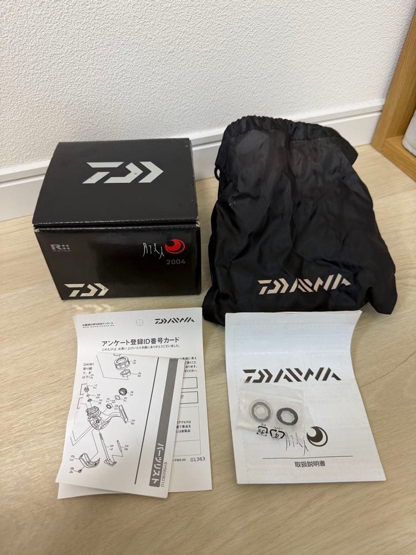 （美品）DAIWA 14月下美人2004スピニングリール