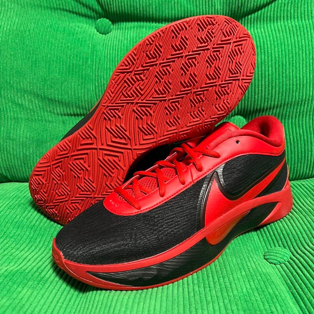 新品未使用　NIKE GIANNIS FREAK 6 EP BULLS 27cm