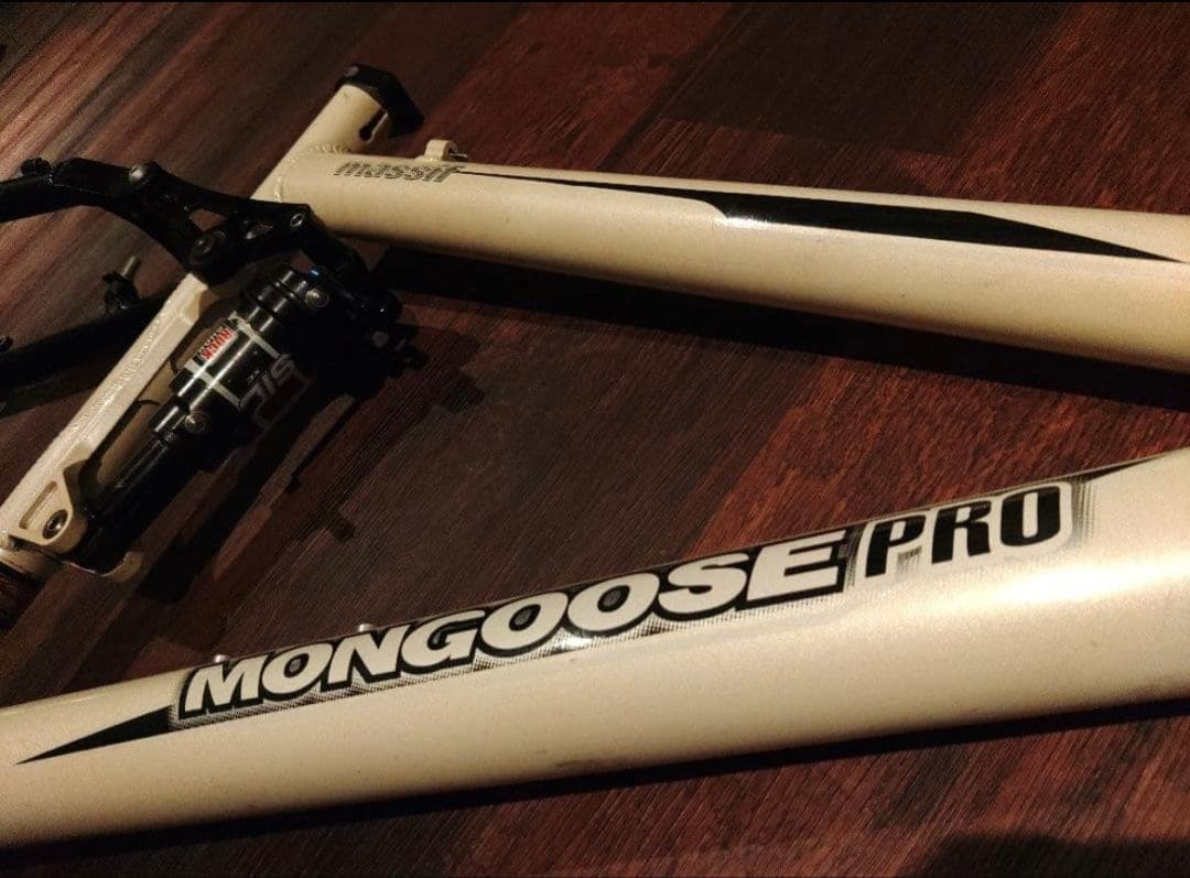 マングースPRO massifフレーム Sサイズ 26インチMTB