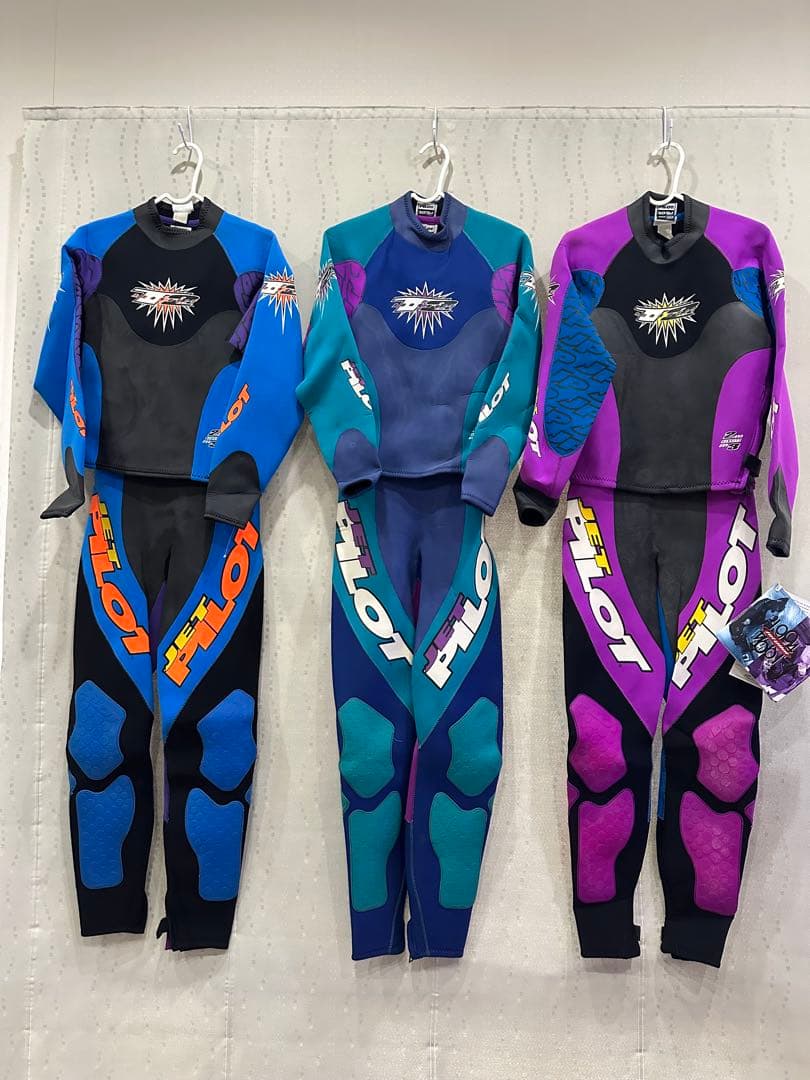 【新品・未使用】JETPILOT ウェットスーツ＆ライフジャケット セット③