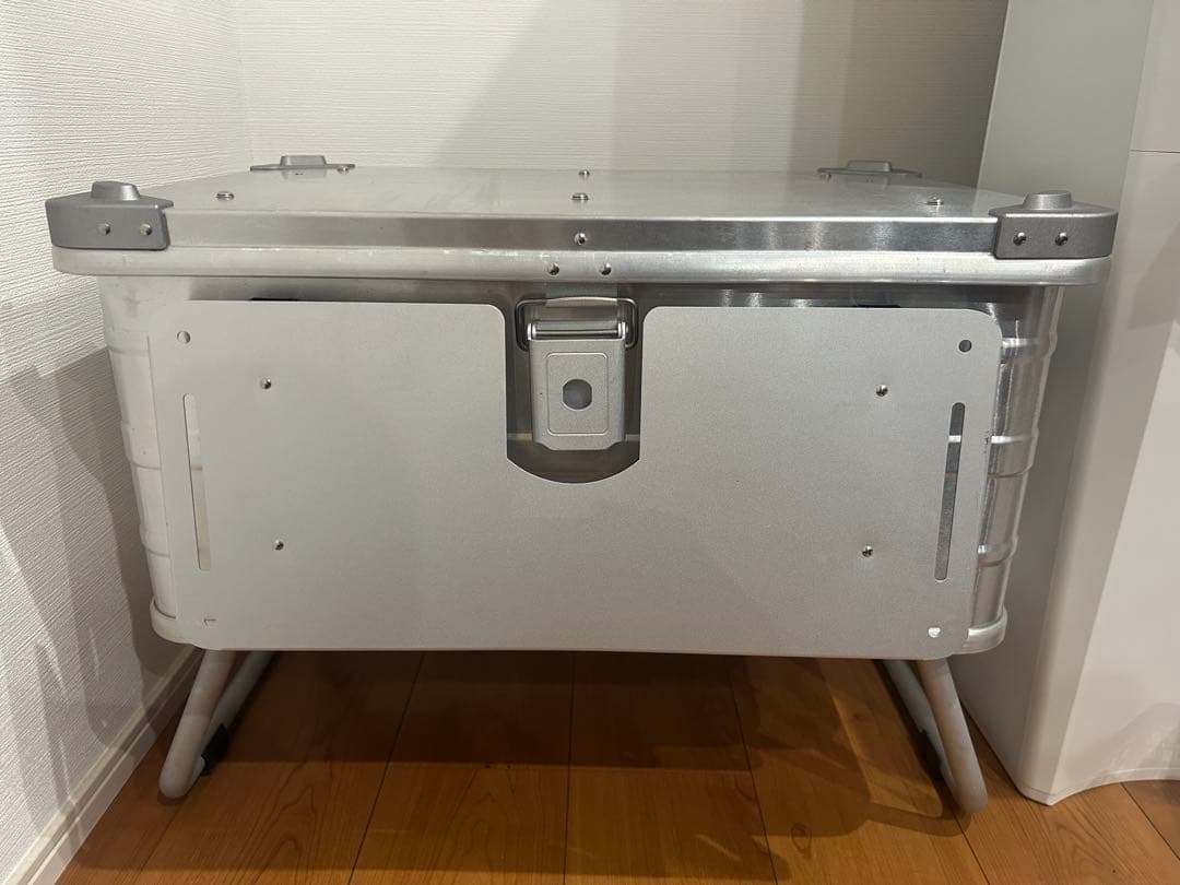 ワ*ー様 CAMVIL(ケムビル) アルミコンテナ カスタム 60Ｌ シルバー