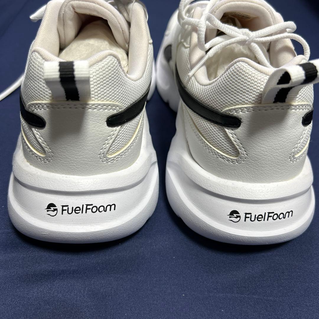 ❀最終お値下げ中Reebok スニーカー EE7163 28cm