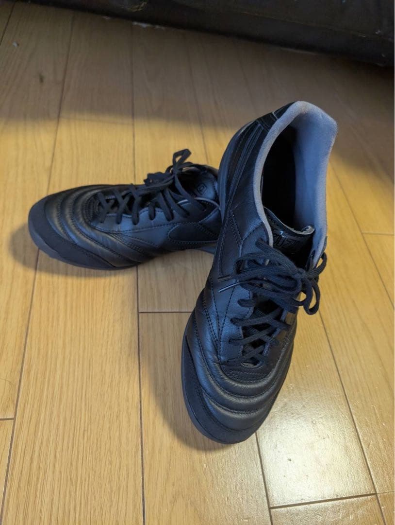 ミズノ モレリアSALA ELITE TFフットサルシューズ ブラック