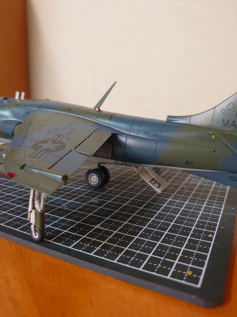 1/48 ホーカーシドレー AV-8A ハリアー 戦闘機