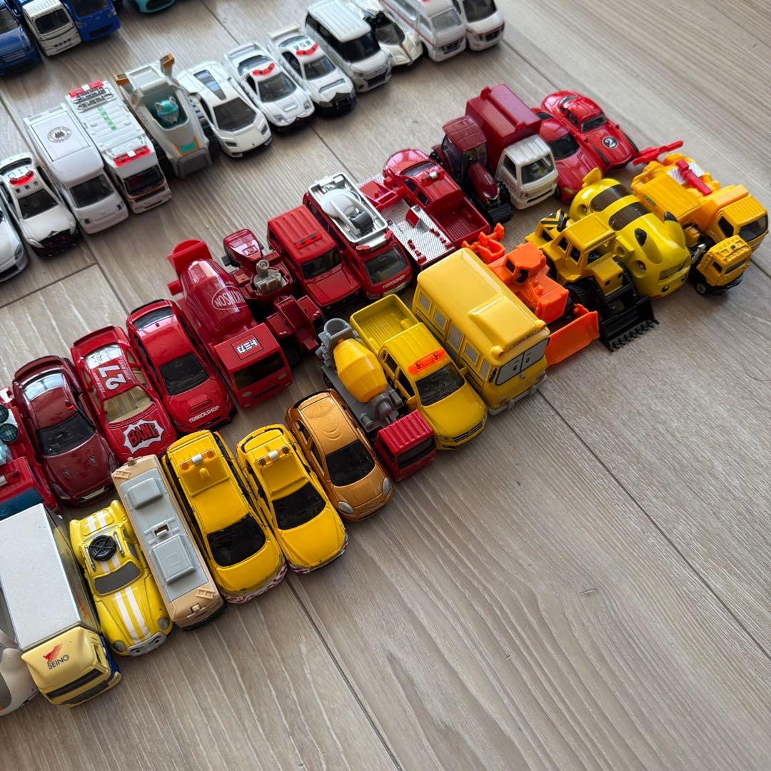 トミカ他ミニカー 中古大量出品300台超