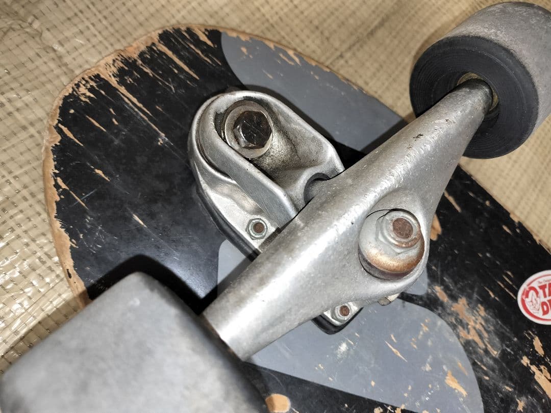 carver サーフスケートボード　TAIL DEVIL