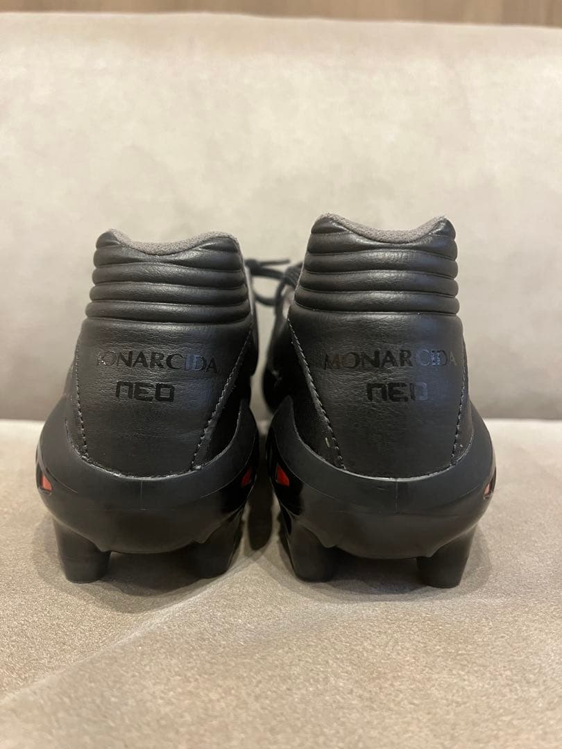 極美品　MIZUNO モナルシーダ ネオ2 ジャパン　24.0