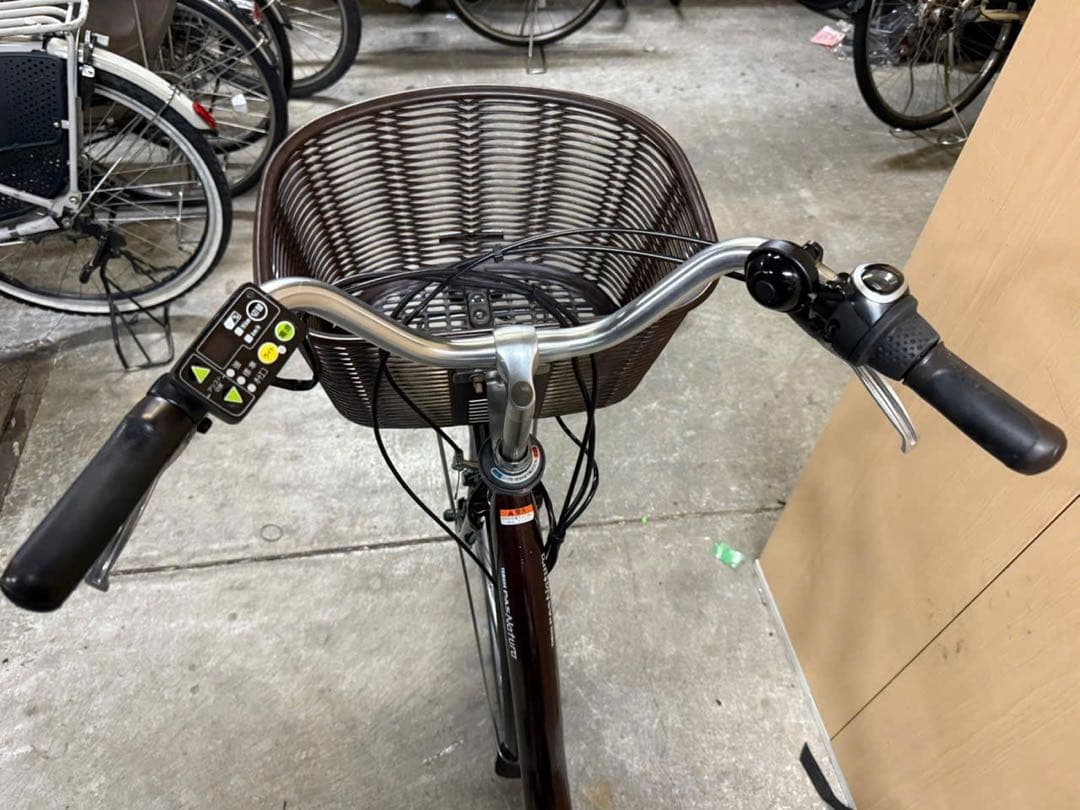 大阪府　ヤマハ　電動アシスト自転車 ブラウン バスケット付き