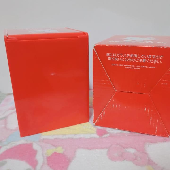 サンリオ　ハローキティ　ミニドレッサー　2001年　3段　引き出し　収納
