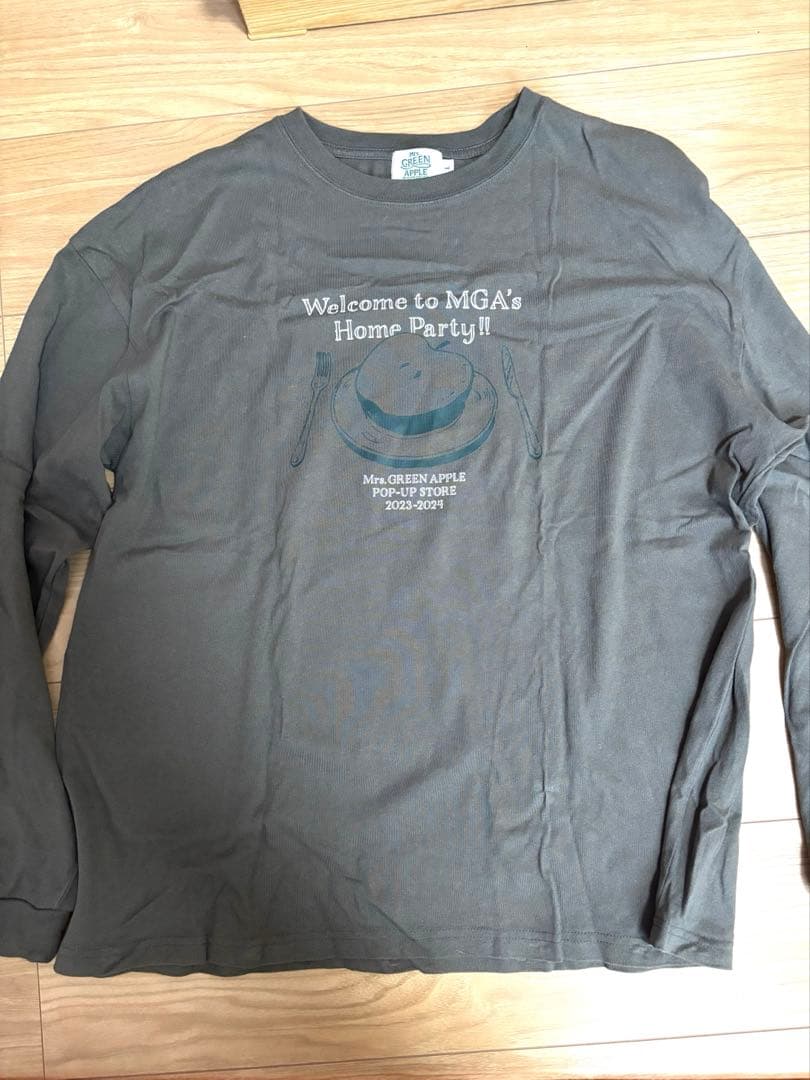 Mrs. GREEN APPLE POP-UP Tシャツ