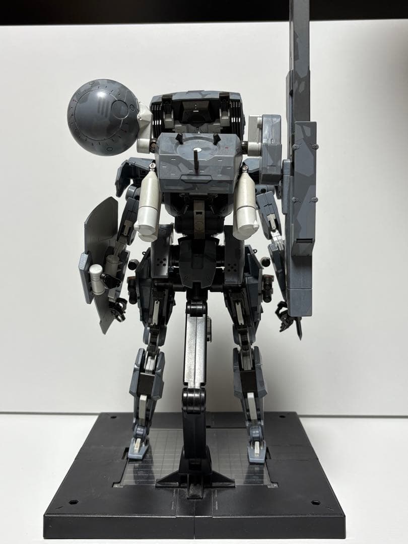 RIOBOT MGSV メタルギア サヘラントロプス　パーツ欠品あり