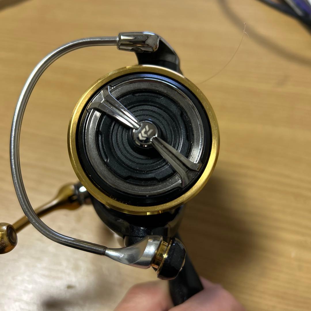 LEGALIS LT 3000D-C スピニングリール