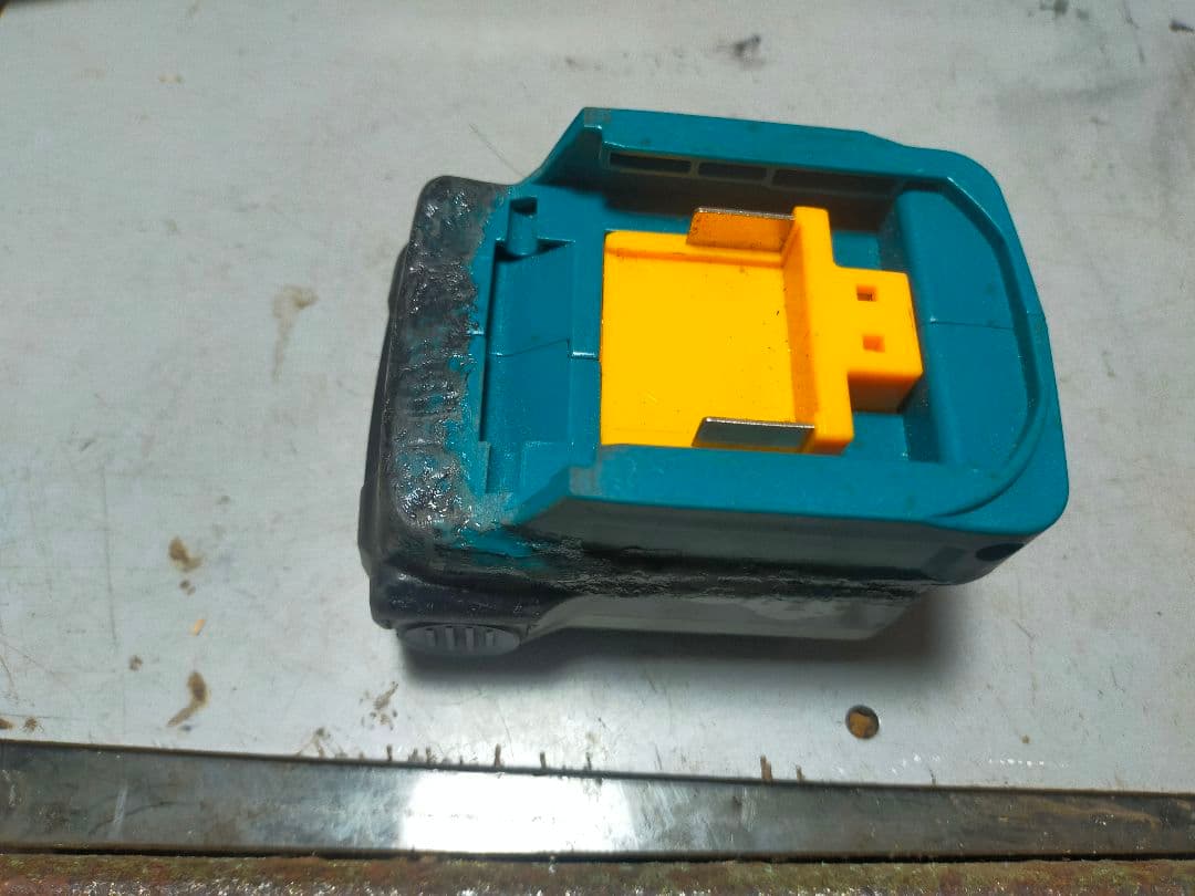 MAX充電工具用マキタアダプター
