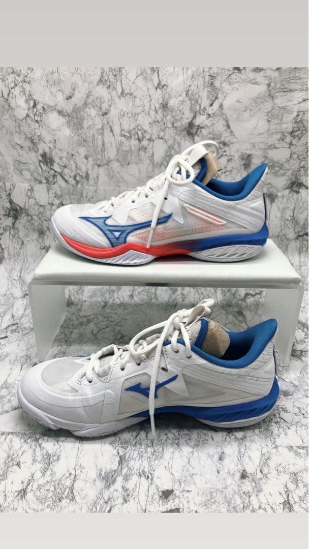 【極美品】MIZUNO ミズノウエーブクローNEO2FIT バドミントンシューズ