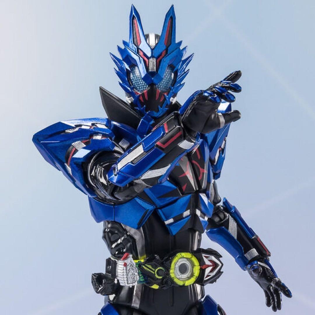 S.H.Figuarts 仮面ライダーバルカンローンウルフ　仮面ライダーゼロワン