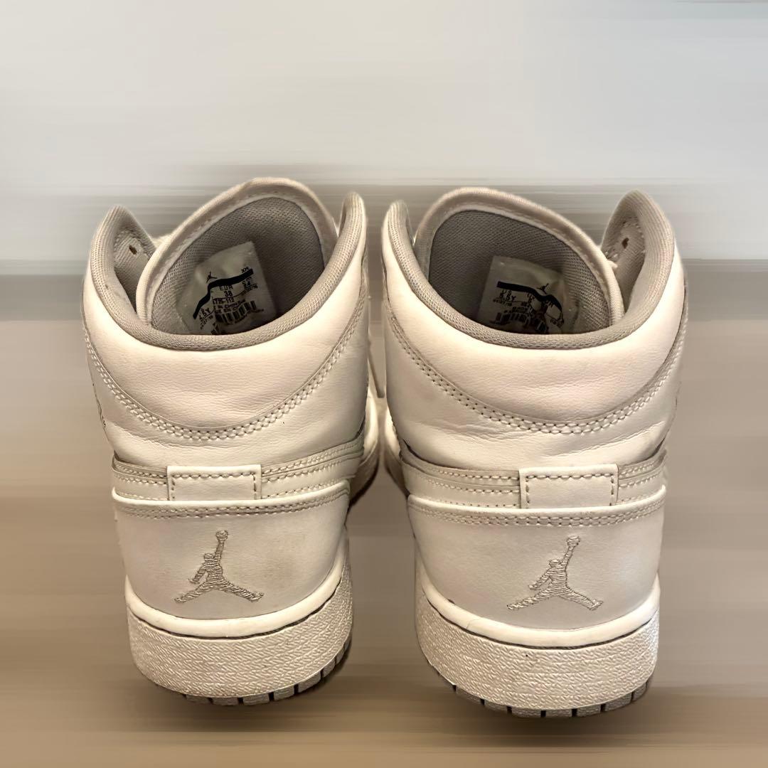 ナイキ NIKE エアジョーダン1 AIRJORDAN1 MID 白 24cm