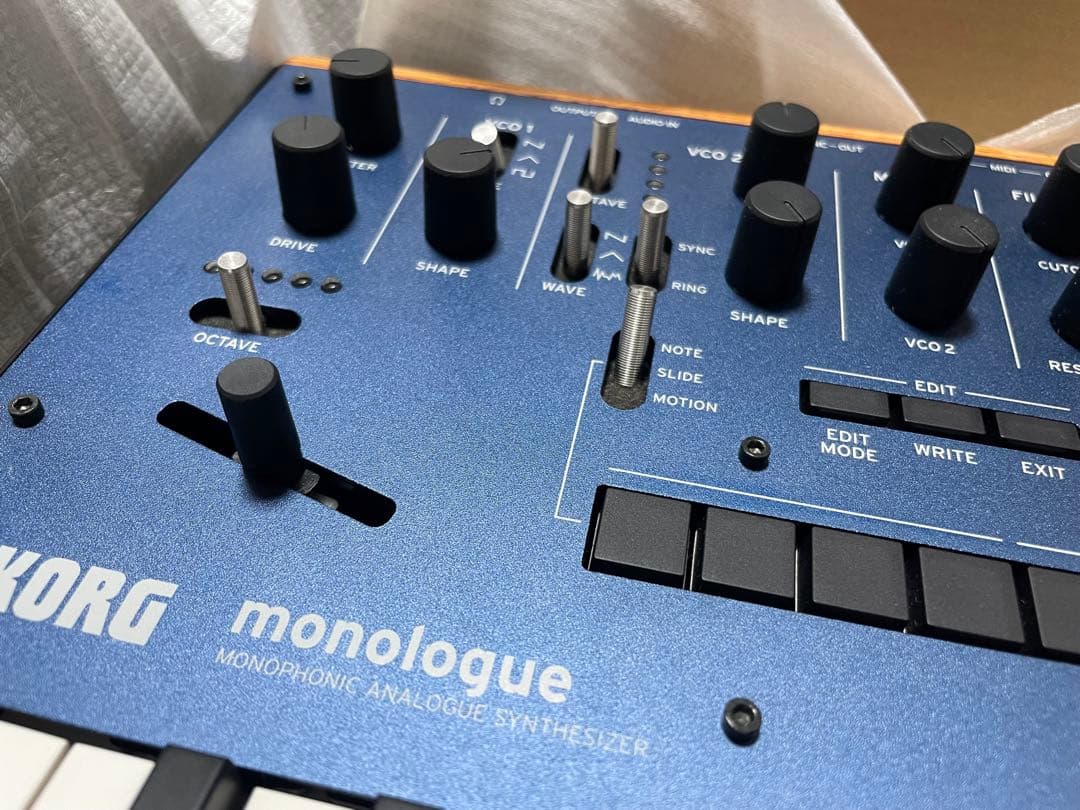 KORG monologue ブルー