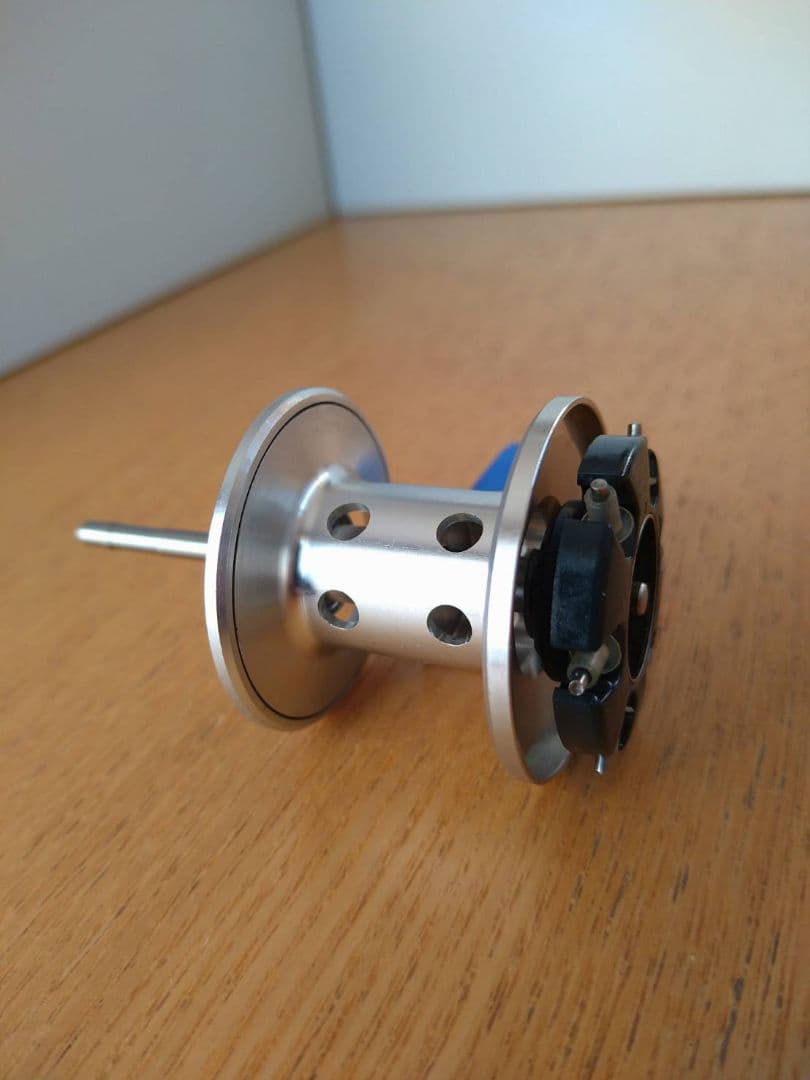 SHIMANO CALCUTTA 100 ベイトリール