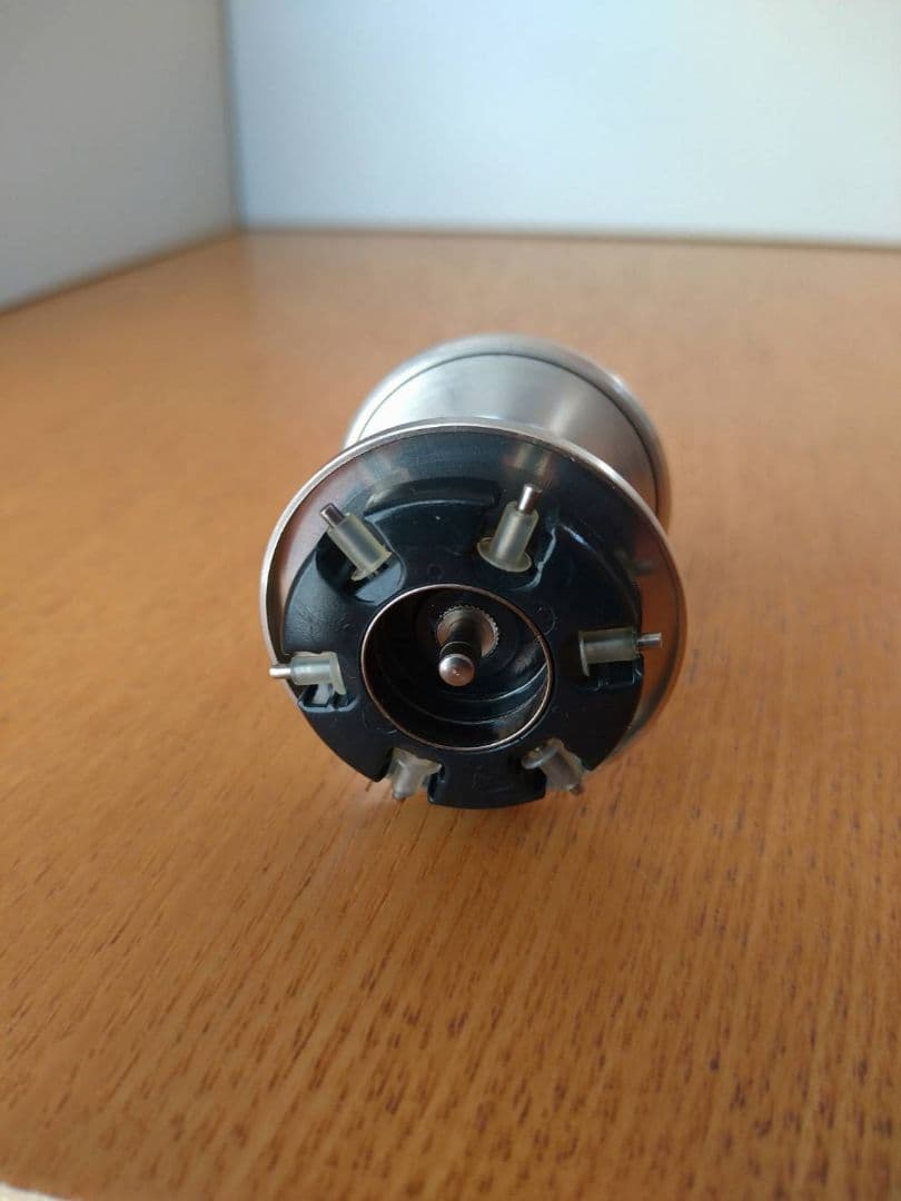 SHIMANO CALCUTTA 100 ベイトリール