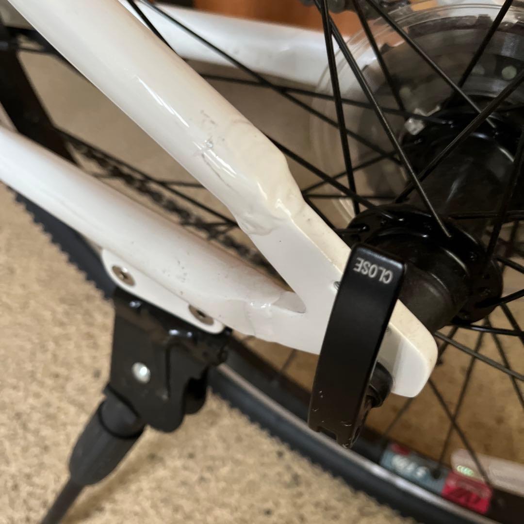 直接引取価格　LOUIS GARNEAU 子供用自転車 ホワイト 前カゴ付き
